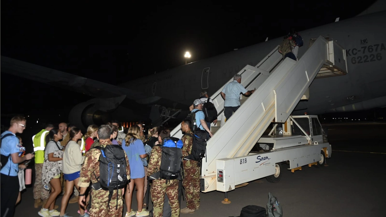 Fransa və İtaliya öz vətəndaşlarını Nigerdən təxliyə edirlər