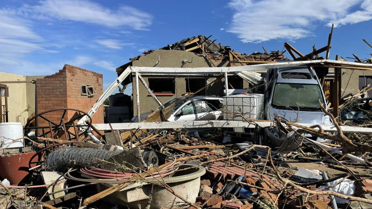 Cənubi Afrikada tornado baş verib