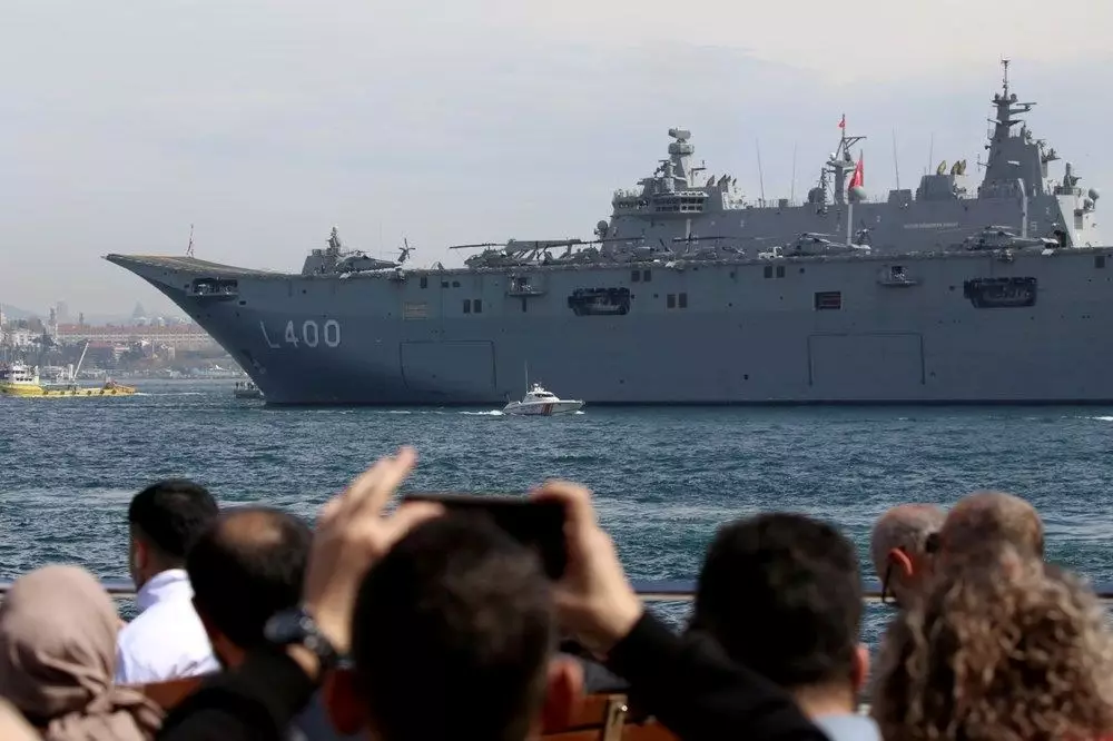 "TCG Anadolu"yu 3 gündə 38 234 nəfər ziyarət edib