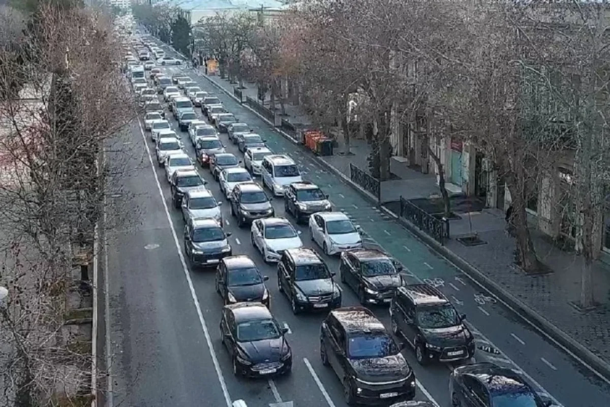 Bakıda hansı yollarda tıxac var? – Sürücülərin nəzərinə