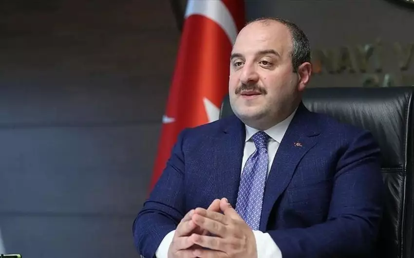 Türkiyəli nazir: “Başqa ölkələr “TCG Anadolu” desant gəmisi ilə maraqlanırlar”