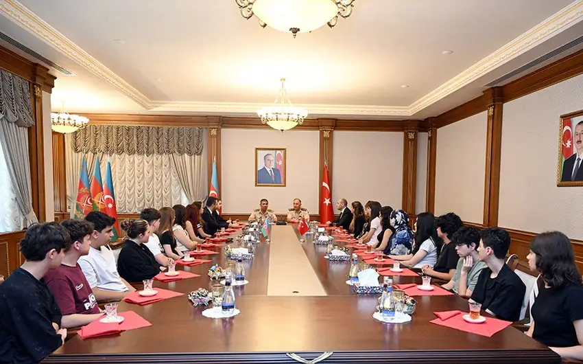 Zakir Həsənov və Kərim Vəliyev Azərbaycanda səfərdə olan türkiyəli şəhid ailələrinin üzvləri ilə görüşüb