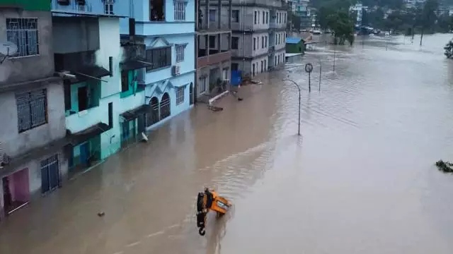 Hindistanın cənubunda güclü yağışlar nəticəsində ölənlərin sayı 19-a yüksəlib