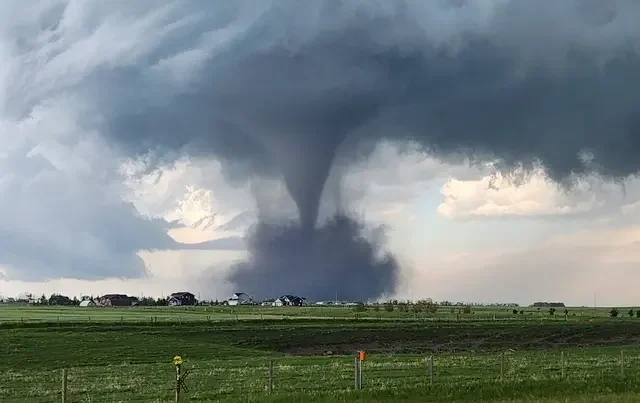 Severe tornadoes and storms affect 50 million in US