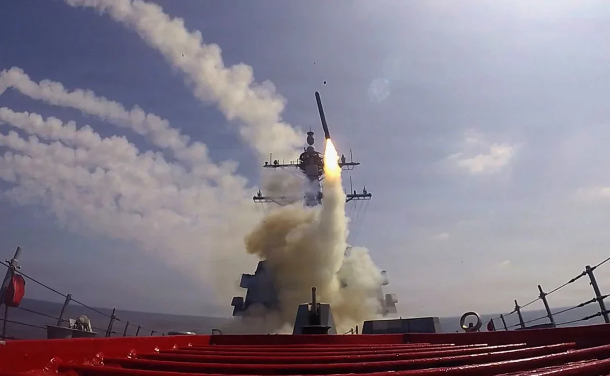 Военные США сбили иранские дроны в Ормузском проливе