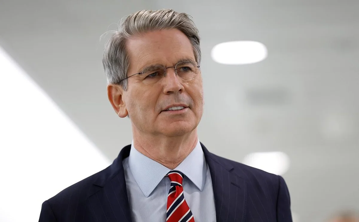 ABŞ İran aviaşirkətləri ilə işləyənlərə sanksiya xəbərdarlığı etdi