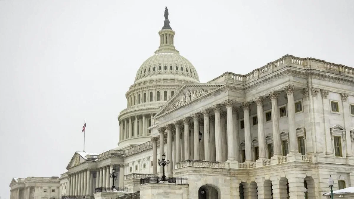 ABŞ Senatı Trampın müharibə səlahiyyəti qətnaməsini rədd etdi