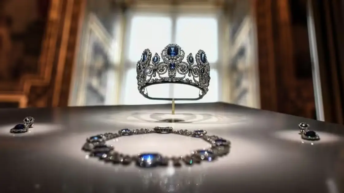 "Bu gün "Cartier" mağazaları Luvrdan daha yaxşı qorunur”