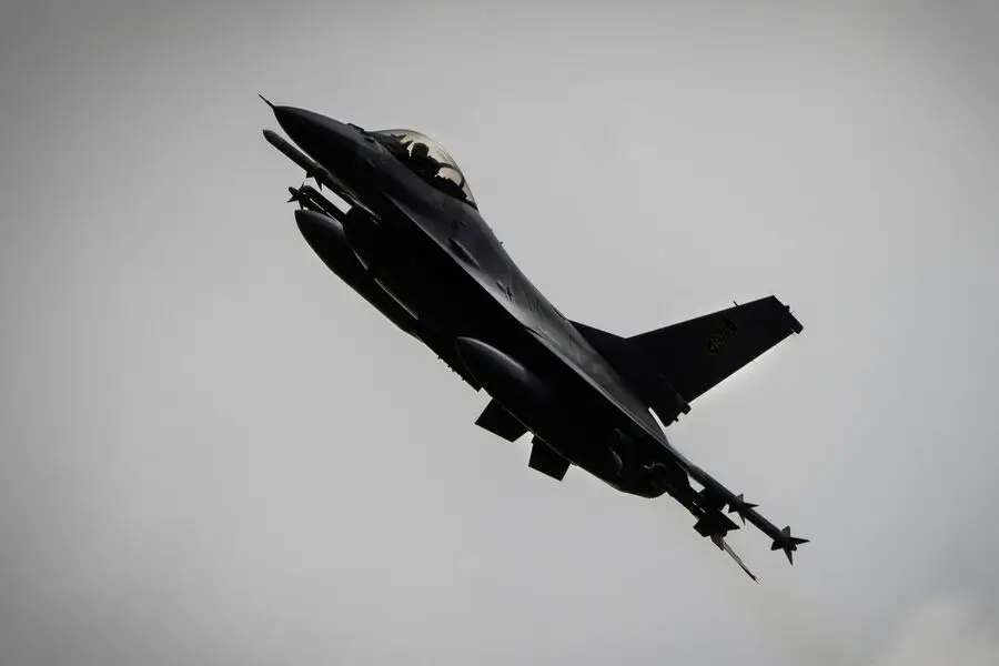 Belçika Ukraynaya F-16 tədarükünü sürətləndirəcək