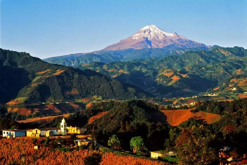 Meksikada 4 alpinist ölüb