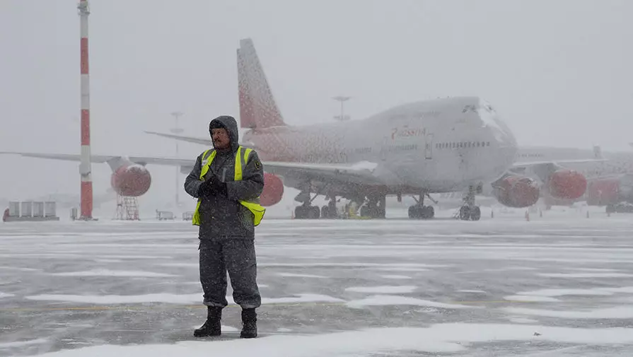 Kazan hava limanı pis hava şəraitinə görə bağlanıb