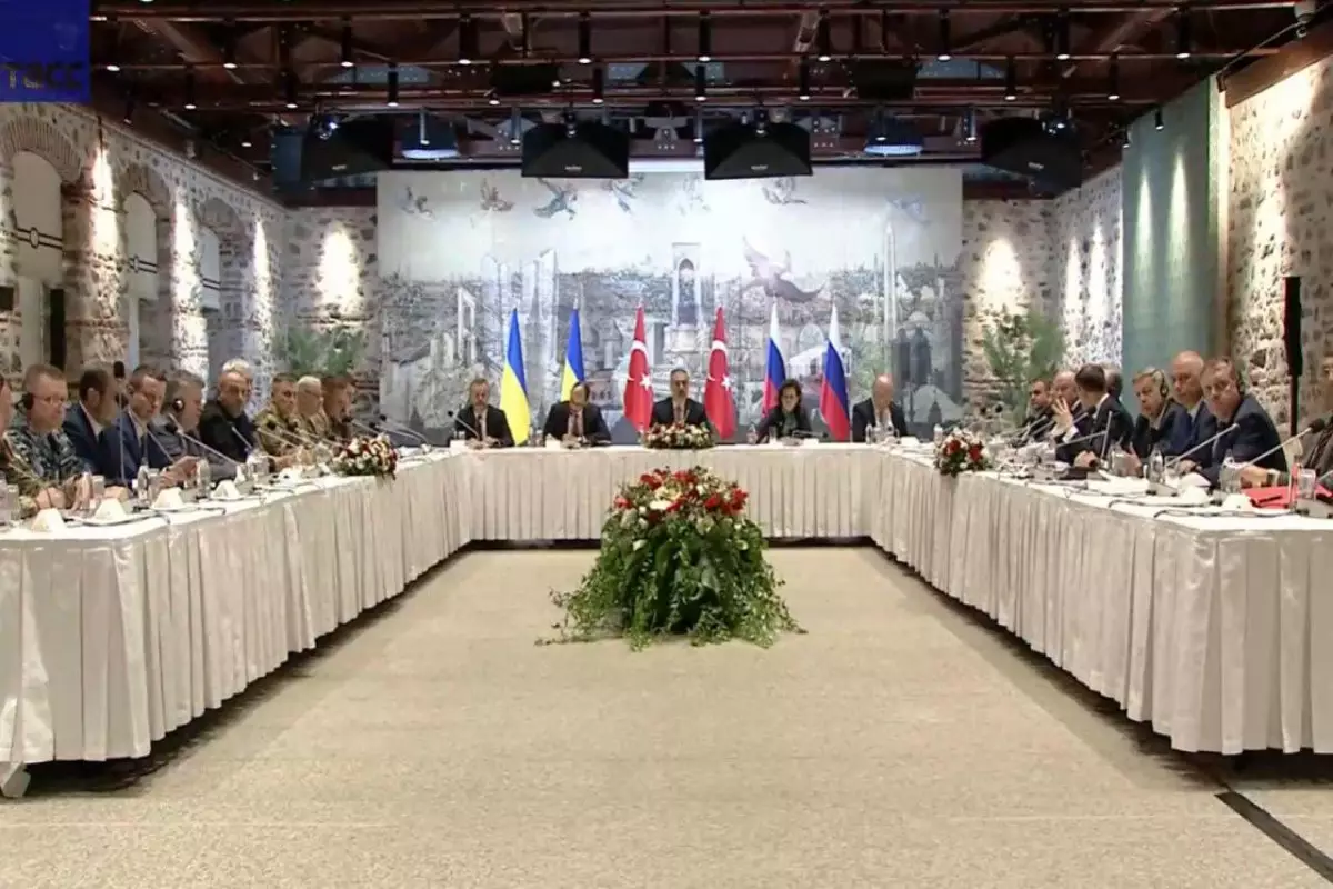 Hakan Fidan: Sülh yolunda irəliləmək üçün fürsət yaranıb