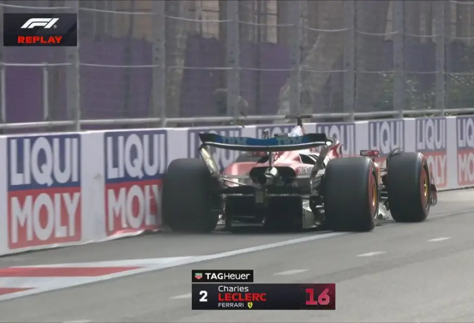 Formula 1: Şarl Leklerin bolidi Bakı trasında qəzaya uğrayıb