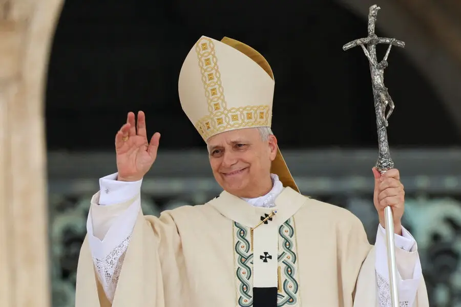 Roma Papası Fransisk Zelenskini görüşə dəvət edib