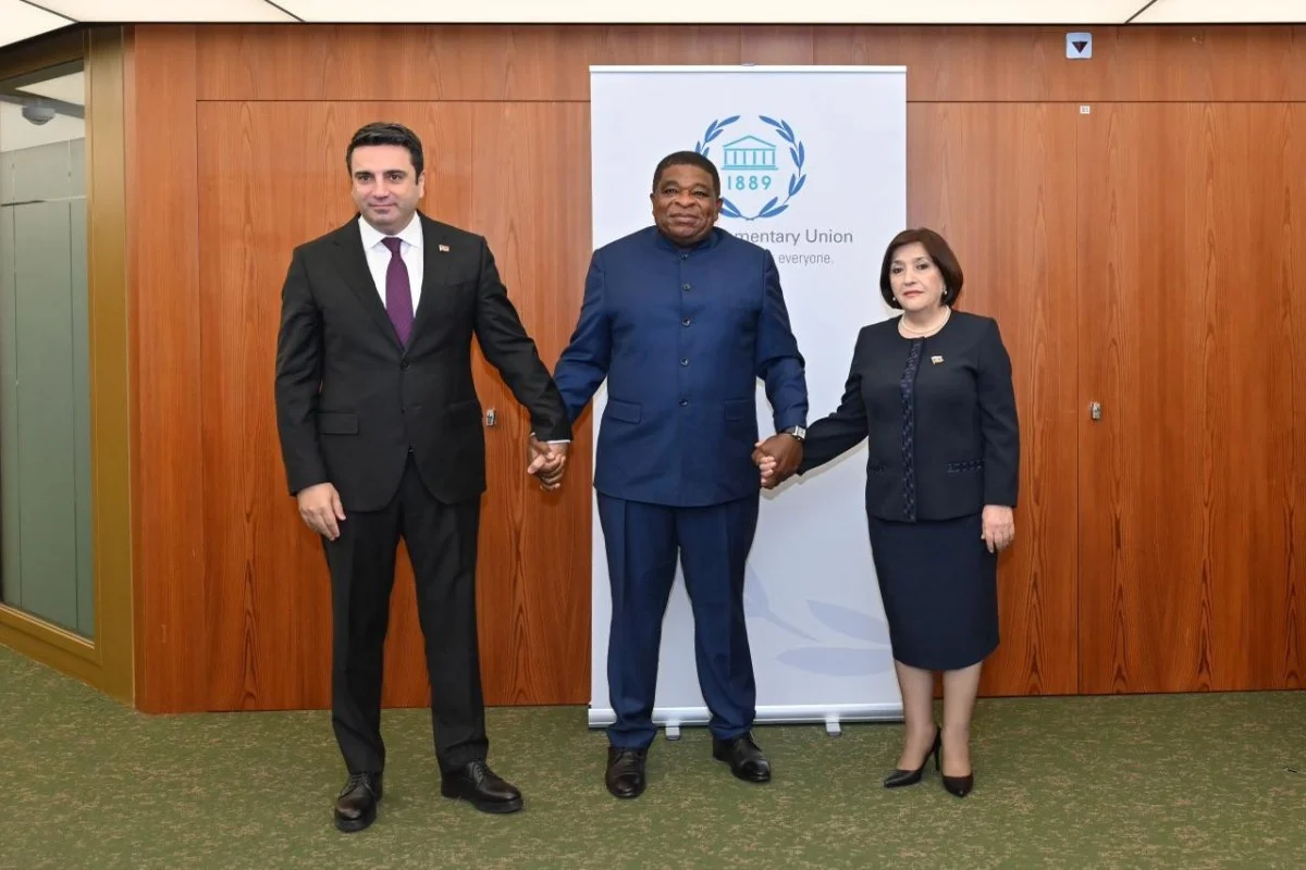Alen Simonyan Bakıya gəlməyə hazır olduğunu dedi