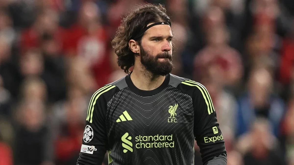 Alisson "Yuventus"a keçə bilər