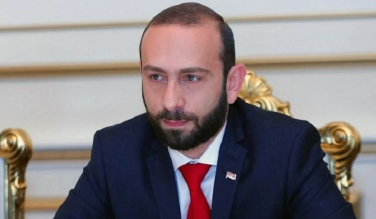 Ararat Mirzoyan Varşavaya getdi: Cenevrə səfəri başa çatdı