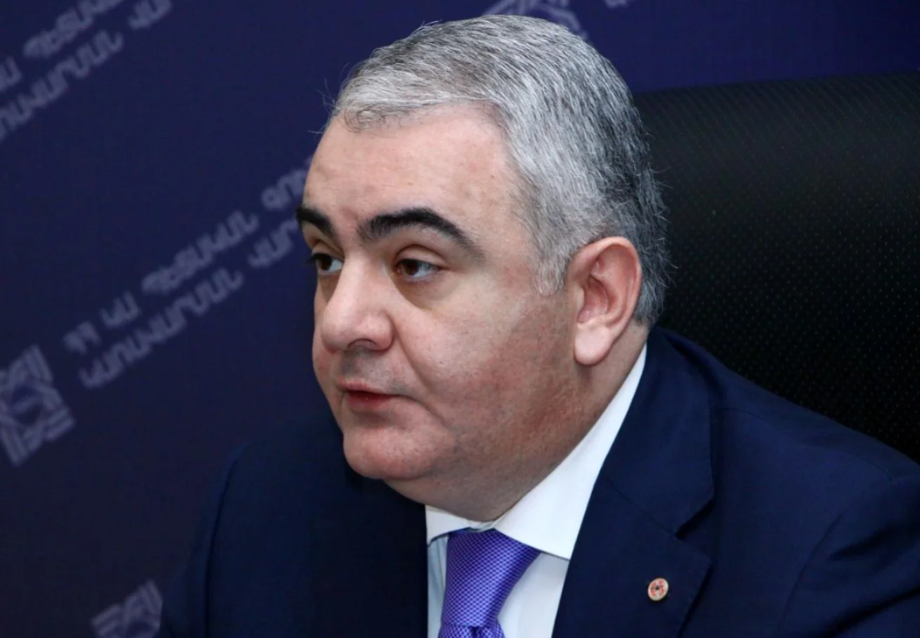 Arman Sahakyan saxlanıldı: Ermənistanda yüksəkvəzifəli şəxsə qarşı cinayət işi