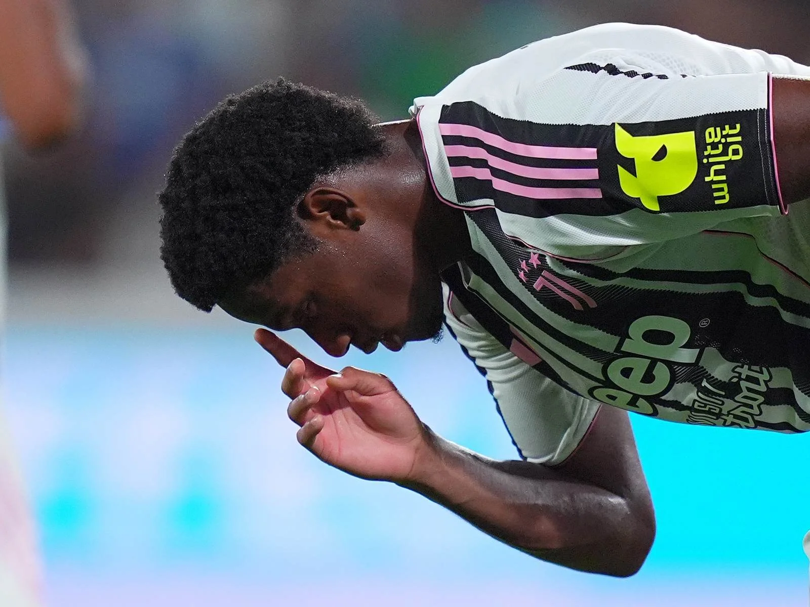 "Aston Villa" "Yuventus"un hücumçusu ilə maraqlanır