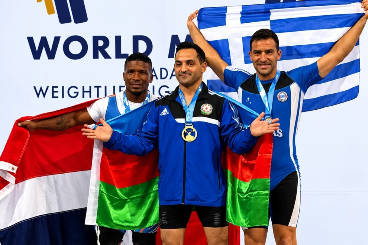 Azerbaijan wins three medals at world weightlifting championships