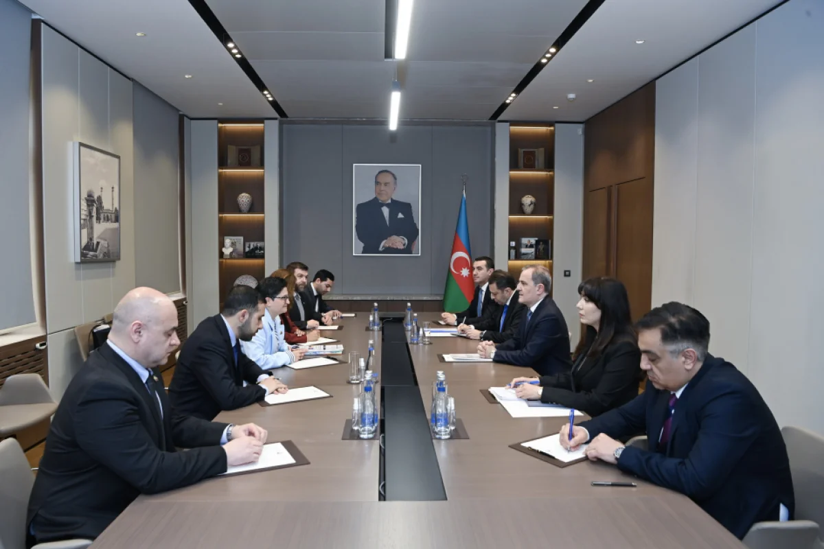 Azərbaycan və Kolumbiya siyasi əlaqələri genişləndirir