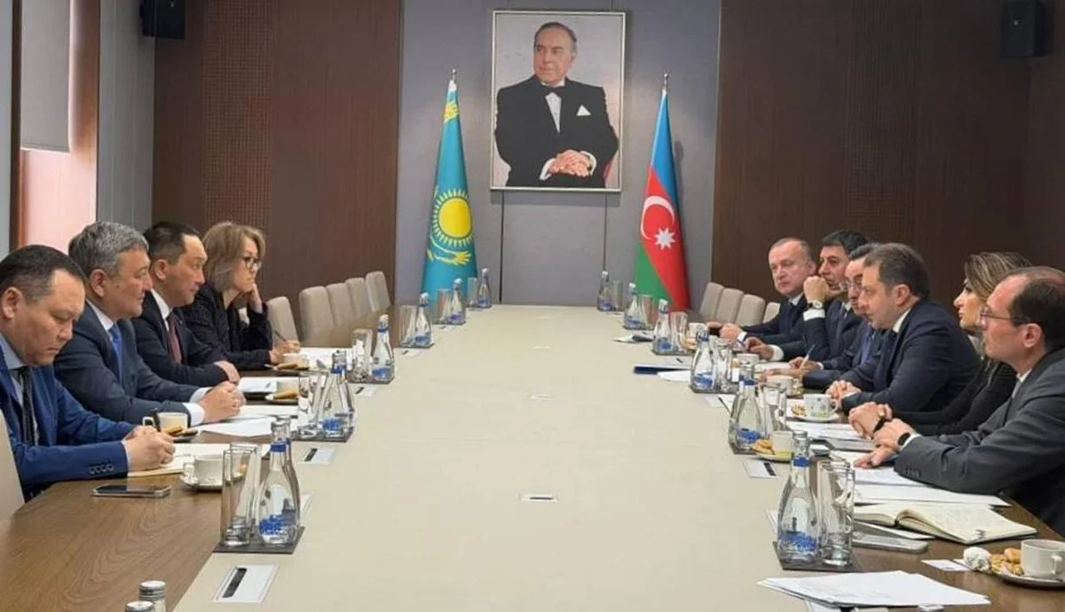 МИД Азербайджана и Казахстана обсудили вопросы сотрудничества