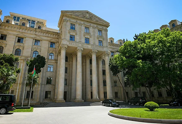 Azərbaycan XİN: Odessa sahillərində gəmi kapitanı axtarılır