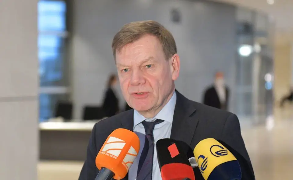 "Almaniya Ukrayna üçün 200 milyon dollar dəyərində müdafiə avadanlığı alacaq"