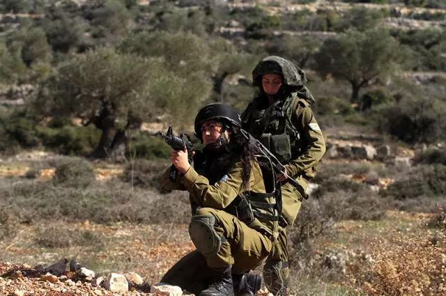 İsrail ordusu Qəzzada quru əməliyyatlarını genişləndirib