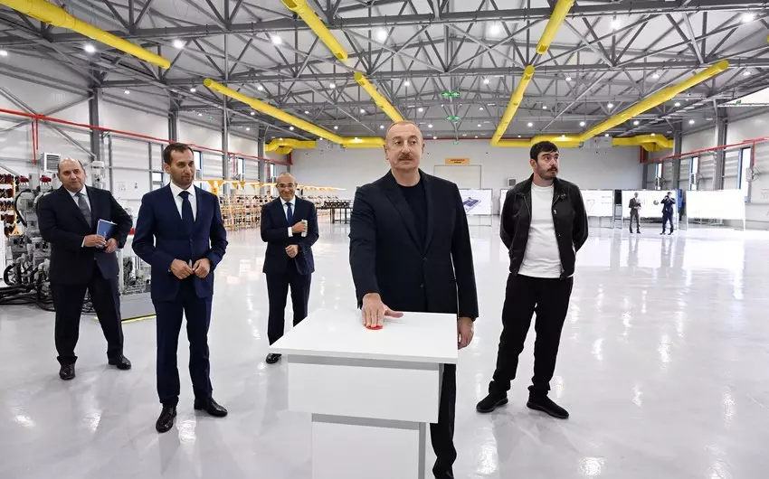 Prezident İlham Əliyev Ağdam Sənaye Parkında görülən işlərlə tanış olub, yeni zavodların açılışlarında iştirak edib