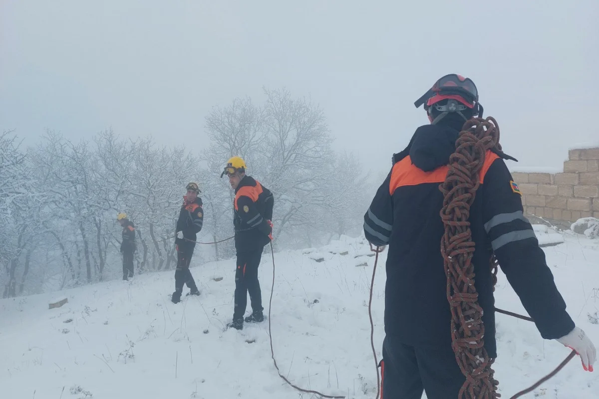 FHN qarlı havada axtarış-xilasetmə ilə bağlı təlim keçirib
