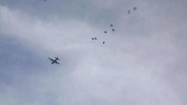 ABŞ və İordaniya Qəzzanın şimalına hava vasitəsilə ərzaq yardımı göndərib