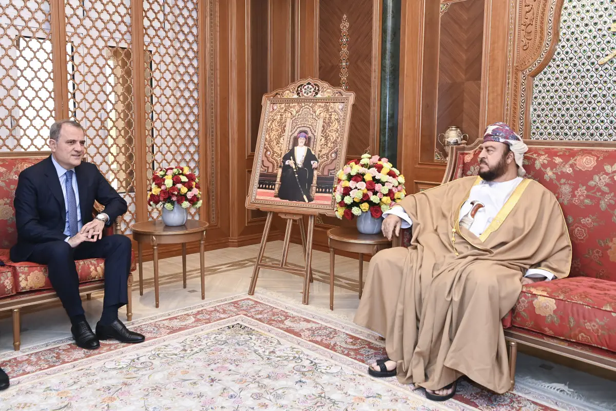 Ceyhun Bayramov Oman Sultanlığının Dövlət Şurasının sədri ilə görüşüb