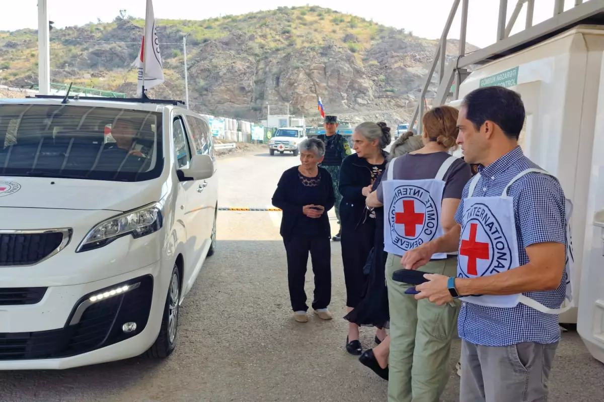 Erməni əsilli şəxslərin “Laçın” buraxılış məntəqəsindən sərbəst keçidi təmin olunub