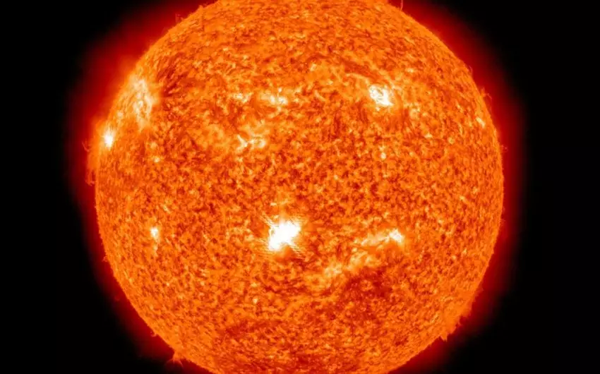 Günəşdə son beş ilin ən böyük partlayışlarından biri yaşanıb
