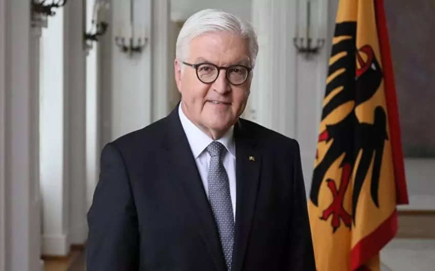 Almaniya Prezidenti Bundestaqı buraxıb