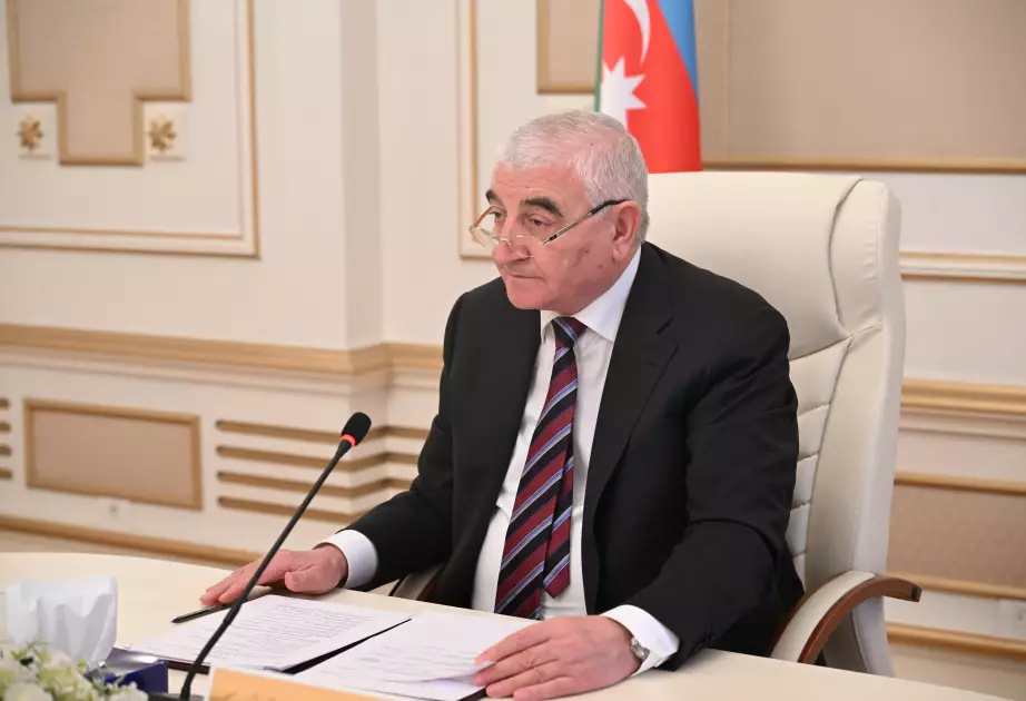 Azərbaycanda ən yaşlı qadın və kişi seçicilərin kimliyi məlum olub