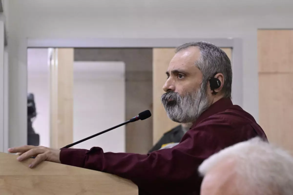 Babayan: Xarici səfərlərə Ermənistan Respublikasının vətəndaşı kimi gedirdim