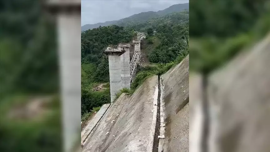 Hindistanda körpünün uçması nəticəsində ölənlərin sayı bəlli oldu