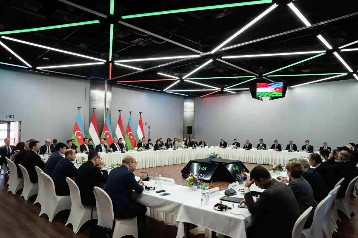 Azərbaycan-Macarıstan iqtisadi komissiyasının iclası keçirilib, protokol imzalanıb - YENİLƏNİB