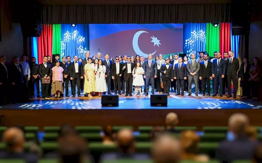 Xarici diplomatlar DOST İnklüziv İnkişaf və Yaradıcılıq Mərkəzində olub