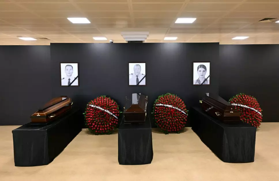 Ekipaj üzvləri ilə vida mərasimi başa çatdı - FOTO - YENİLƏNİB-2