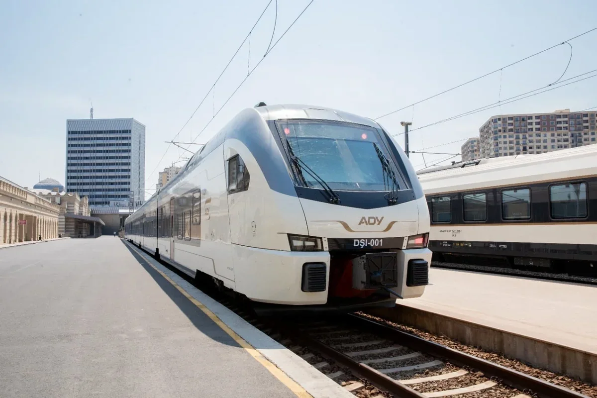 Bakı-Ağdam qatar reysləri artırıldı