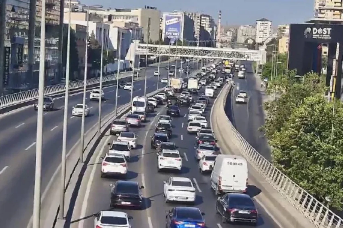 Bakı yolları: 5 əsas istiqamətdə tıxac müşahidə olunur