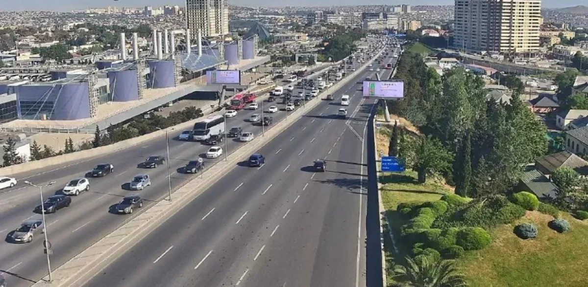 Bakı yollarında tıxac: NİİM 9 istiqamətdə sıxlıq olduğunu açıqladı
