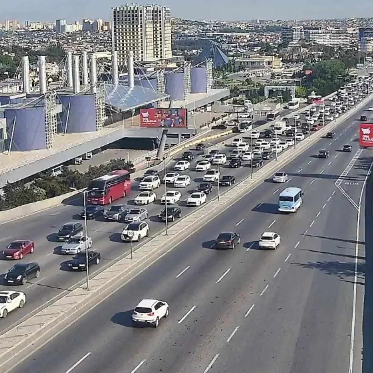 Bakı yollarında tıxac: Sürücülərin nəzərinə - SİYAHI