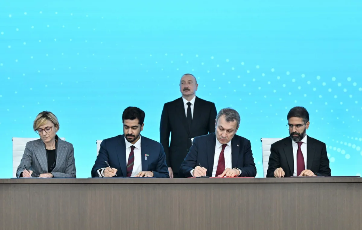 Bakıda 8 milyard dollara yaxın olan müqavilələr imzalanıb