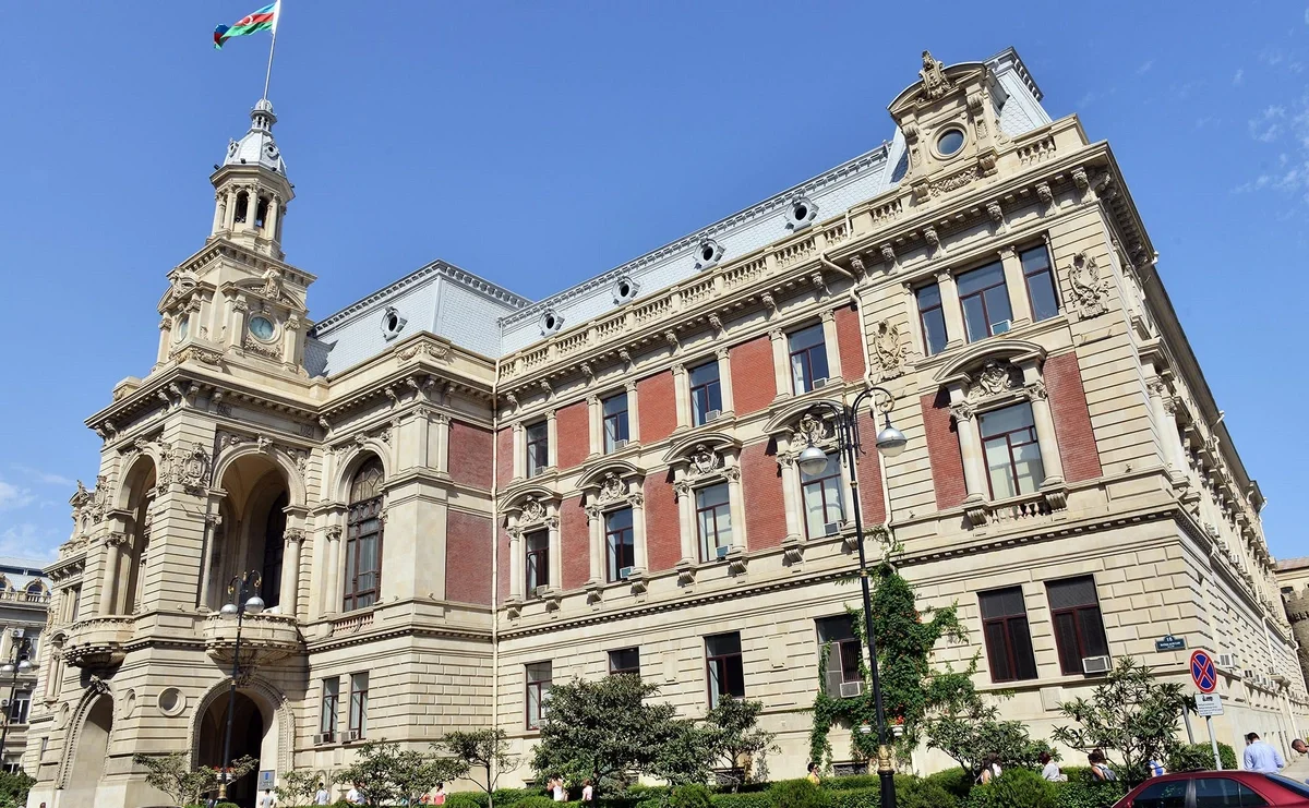 Bakıda intensiv yağışlar fəsadlar törətdi: BŞİH rəsmi məlumat yaydı