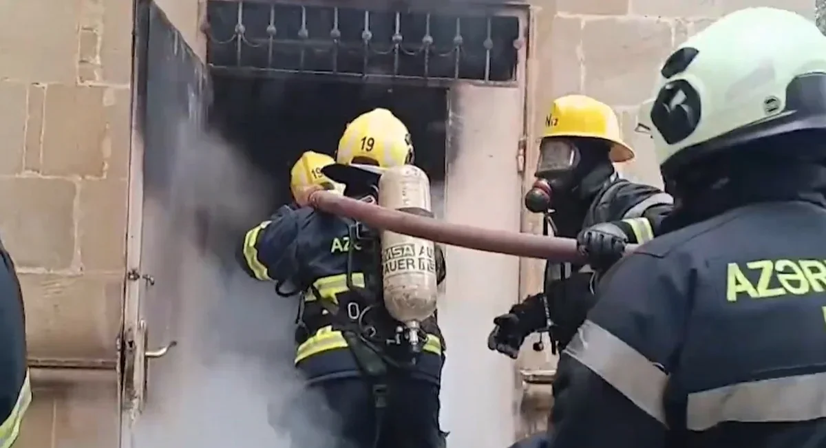 Bakıda internat məktəbinin yataqxanasında yanğın olub