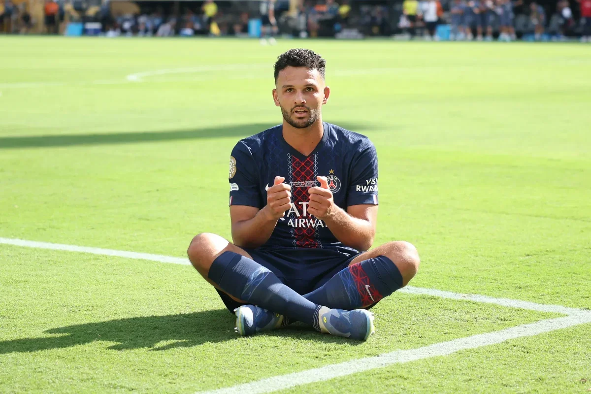 "Barselona" PSJ-nin hücumçusunu transfer edə bilər